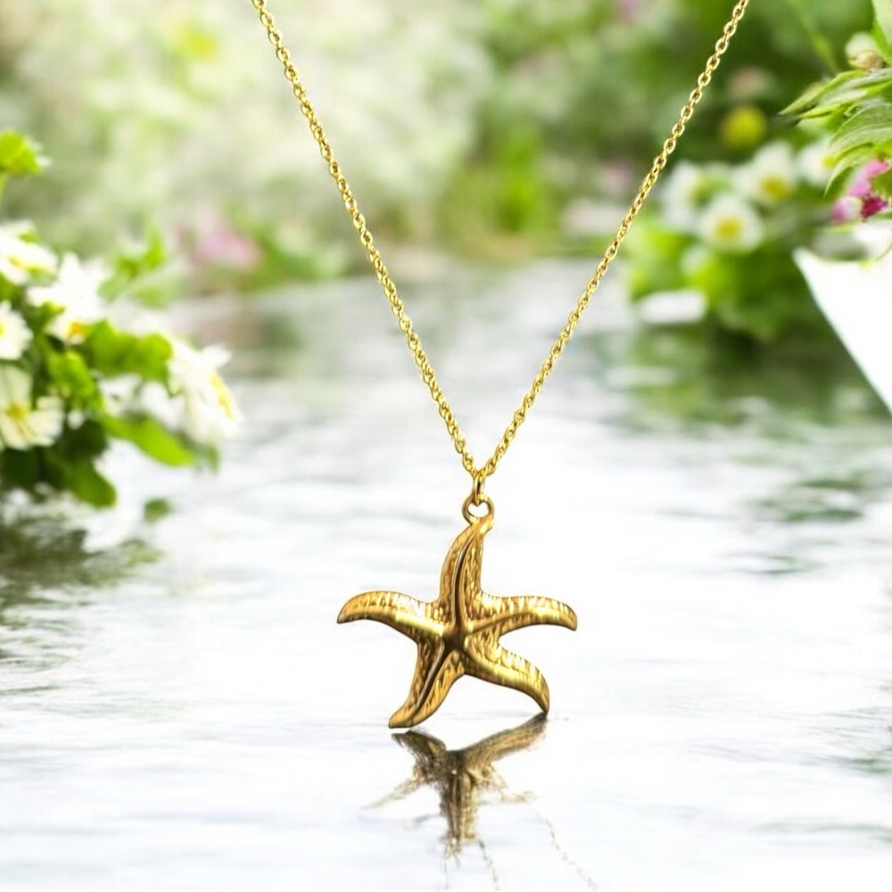 Gold Starfish Pendant Necklace